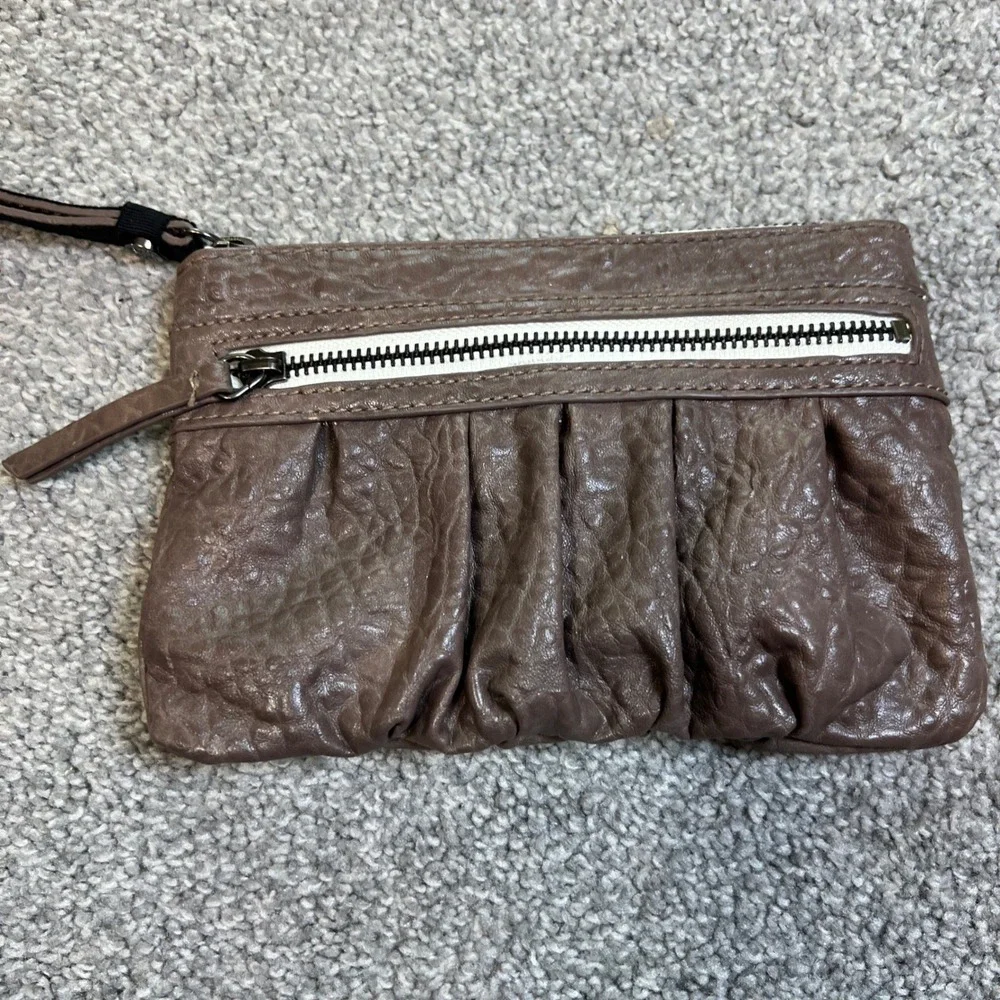 Simply Vera Vera Wang Wristlet Womens Taupe‎ Ruched Pleated Vegan Leather Bag